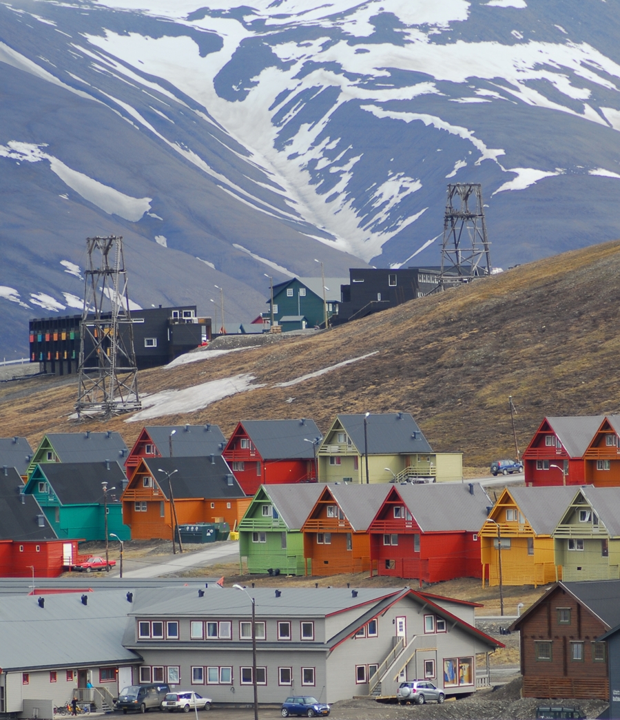 Ziua 4: Zbor Tromso – Longyearbyen. Sosire in arhipelagul Svalbard! - Tromsø si Svalbard - Marele tur la vanatoare de Aurore Boreale